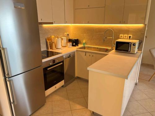 ห้องครัว, Villa Galini in กลางเมืองไซโรปิกาโด