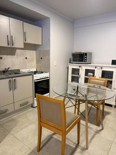 SAN MARTÍN 16 - depto 1 dormitorio - image 4