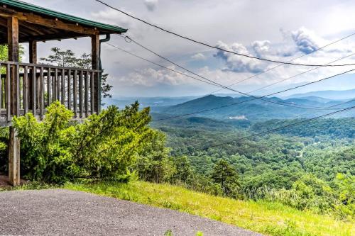 Super View,Smoky Mtn Log Cabin,Pool Table,Hot Tub thumb 4
