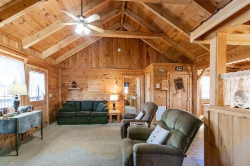 Amazing Views! Hot Tub,Pool Table,Fireplace,Relax! in Gatlinburg (TN)