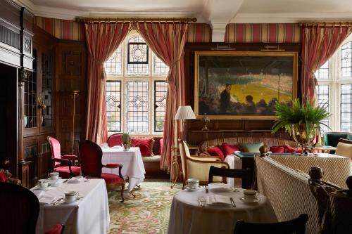 Milestone Hotel Kensington - image 5