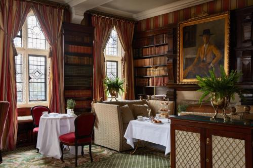 Milestone Hotel Kensington - main image