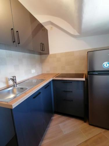 Apartments & Rooms Dinko in Valun