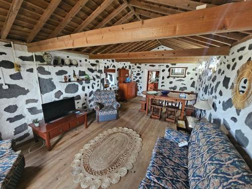 ห้องส่วนกลางสำหรับนั่งเล่น/ดูทีวี, Casa Brum in ซานโต อันโตนิโอ