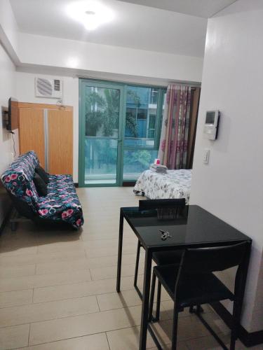 Rqui Condotel at Newport Pasay City, Manila
