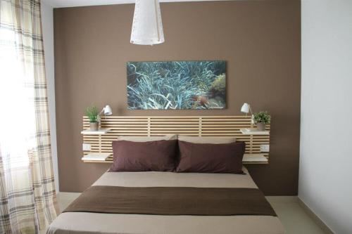 One-Bedroom Apartment image 10
