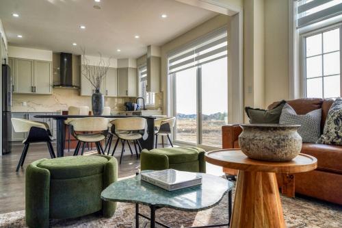 Konyha, Youngs Cove Chalet in Prince Edward County in Barcovan Beach (ON)