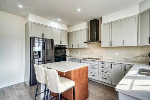 Konyha, Youngs Cove Chalet in Prince Edward County in Barcovan Beach (ON)
