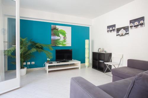 Two-Bedroom Apartment image 4