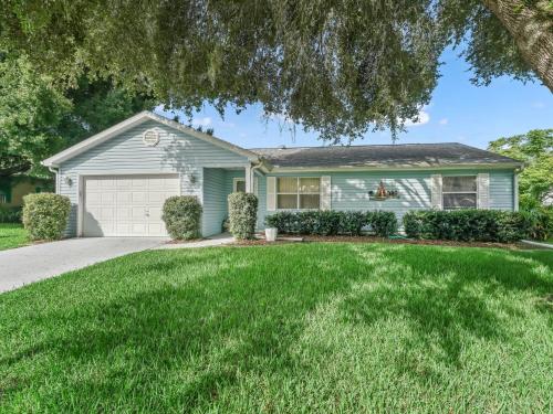 1632 Z1 Village of Orange Blossom Gardens by REMAX Premier in Lady Lake (Florida)