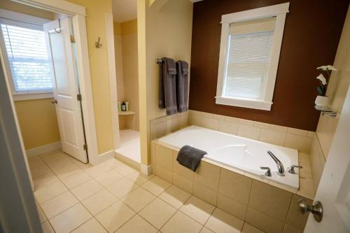 Haven House: walking paths hot tub - image 11
