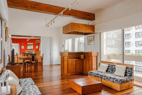 Location Montevideo Penthouse with Garage