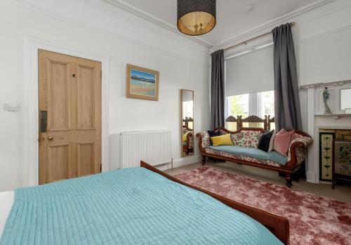 The Lauderdale Street Residence - image 12