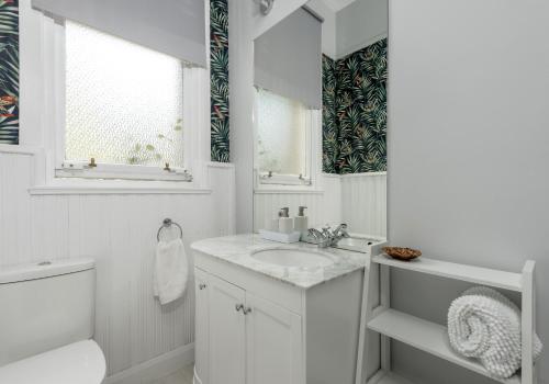 The Lauderdale Street Residence - image 11