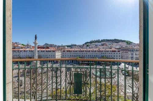 Double or Twin Room with Rossio Square view image 5