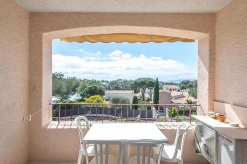 Apartment of 44 m2 with balcony in Saint-Raphael near Lords Traiteur
