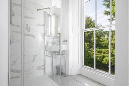 Latimer House - image 13