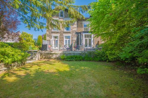 Latimer House - image 8