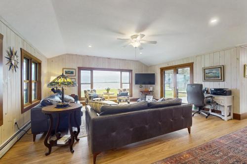 Shore Acres in Isle la Motte, USA