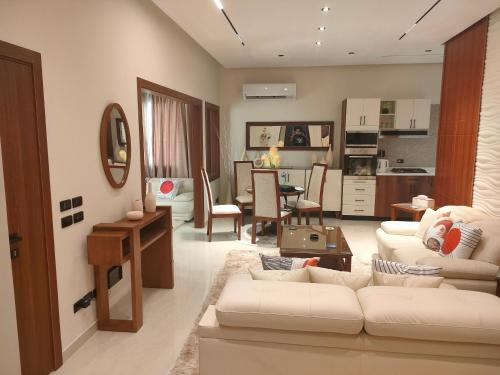 luxury apartment with private rooftop overlooking a stunning city center view, Il Cairo
