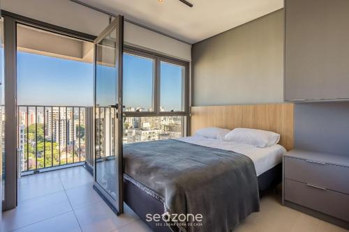 Studio com varanda e a 290m do metrô - OLN1702, São Paulo
