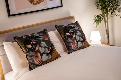 Baltic Apt II - City Centre with Parking, Sleeps 6, Liverpool (photo 10)