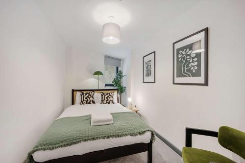 Baltic Apt II - City Centre with Parking, Sleeps 6, Liverpool (photo 8)