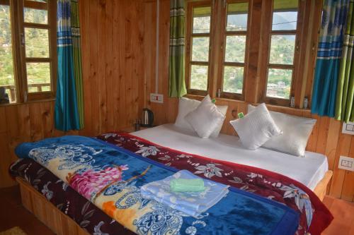 The Midhimalayan Jibhi