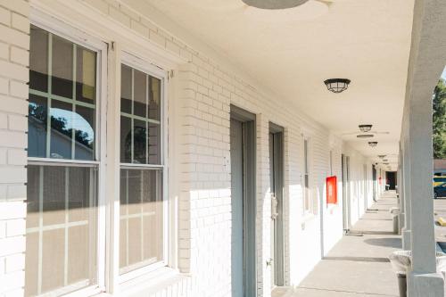 Thunderbird Motel – khách sạn tại Savannah (GA)