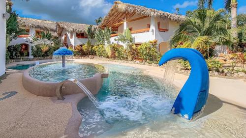 Villa Las Palmeras con piscina en Las Galeras in Las Galeras