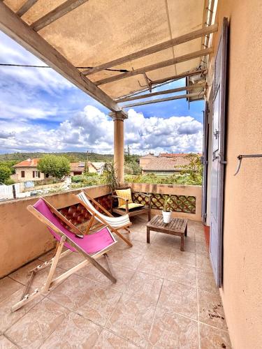 Erkély/terasz, Escapade sous la charpente de Vinon sur verdon in Vinon-Sur-Verdon