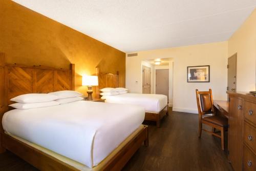 2 double beds