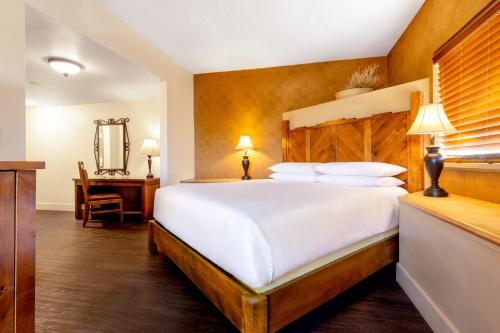 1 queen bed