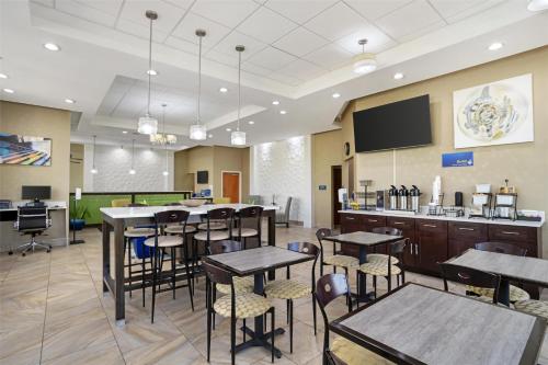 Best Western Inn & Suites Monroe - image 11