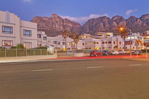 Brighton Court - Self check-in 2 bedrooms beachfront - image 10