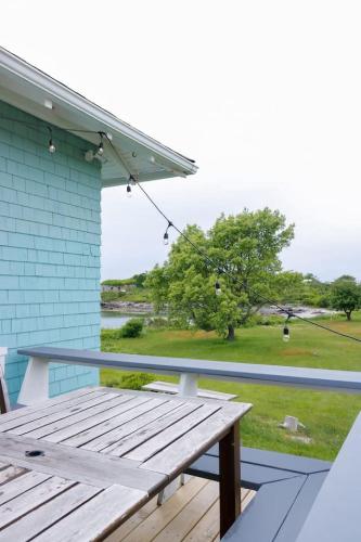 Private Island Getaway - 2BR Cottage in Peaks Island (ME)