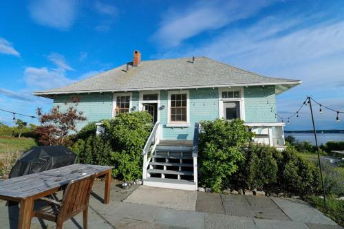 Private Island Getaway - 2BR Cottage in Peaks Island (ME)