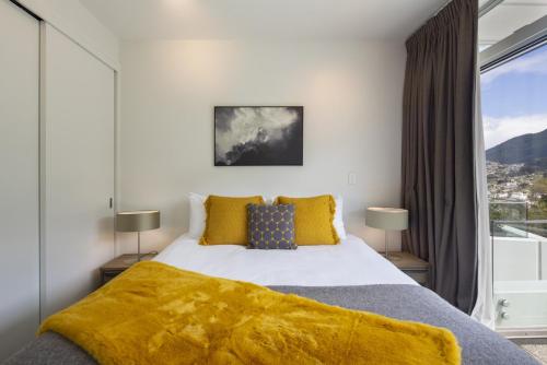 Bowen 19-Apartment near town - image 3