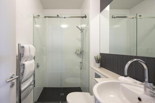Bowen 19-Apartment near town - image 12