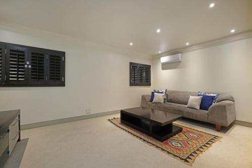 Deluxe Villa image 2