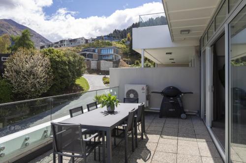 Bowen 19-Apartment near town - image 5