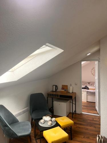 Family Room image 5