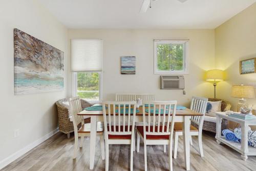 Cottages at Summer Village Beach Get-A-Way – Wells, ME