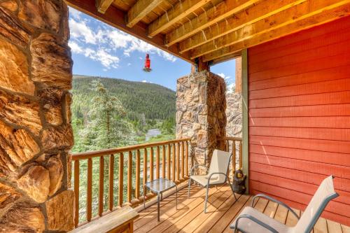 Hidden River Hideaway Condos in Keystone, USA