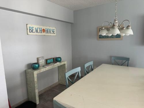 Full beachfront Condo - Gulf view- Sunsets - Pool - Chairs, Siesta Key (photo 8)