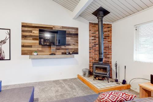 Sierra Manor Escape - image 6