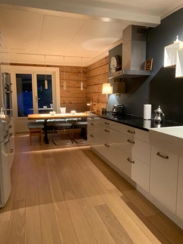 Stryn Golden Resort-«Skulehuset» in สตริน