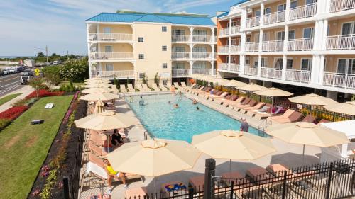 La Mer Beachfront Resort - image 6