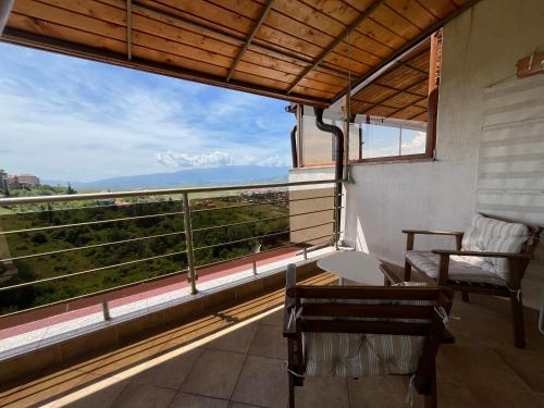 陽台/露台, BELLA VISTA Holiday Home 24h check in in 桑丹斯基