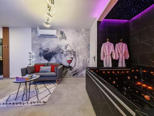 - Aux Bulles 2 - Suite & SPA - By Skyline Residence in Limoges